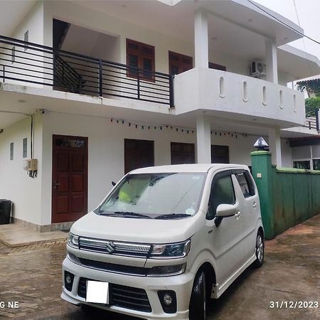 Villa Tanzanite Хиккадува Экстерьер фото