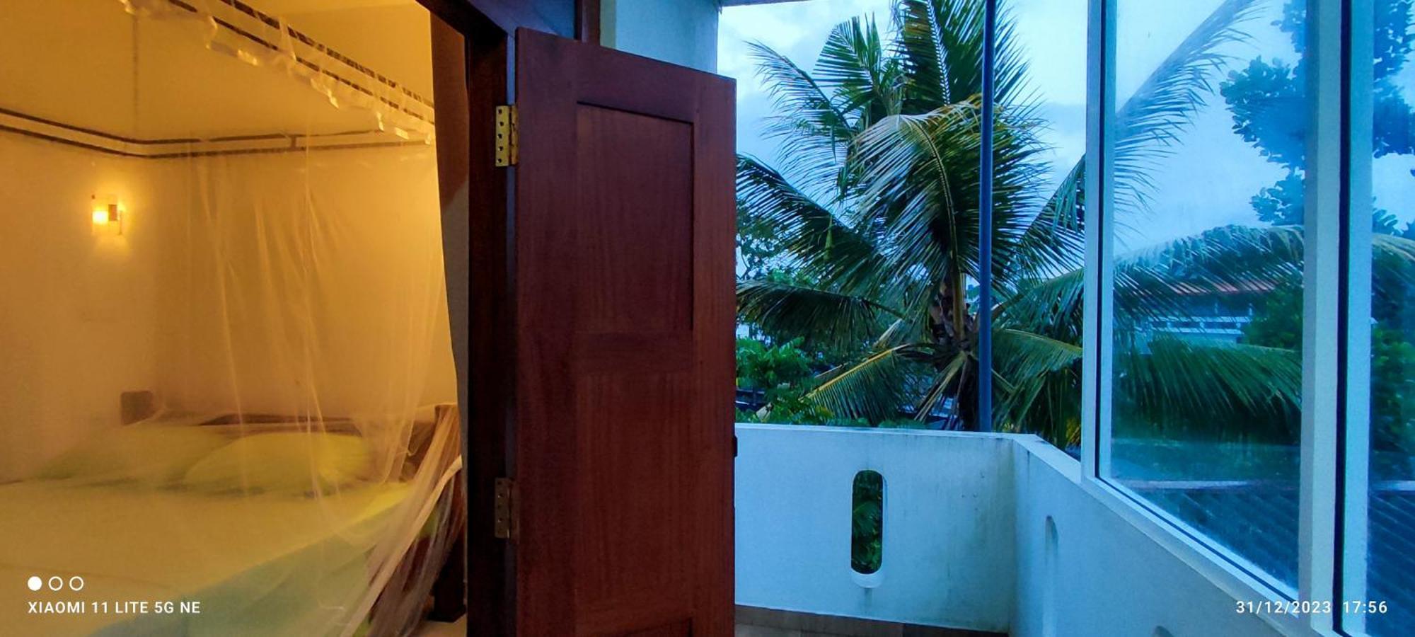 Villa Tanzanite Хиккадува Экстерьер фото